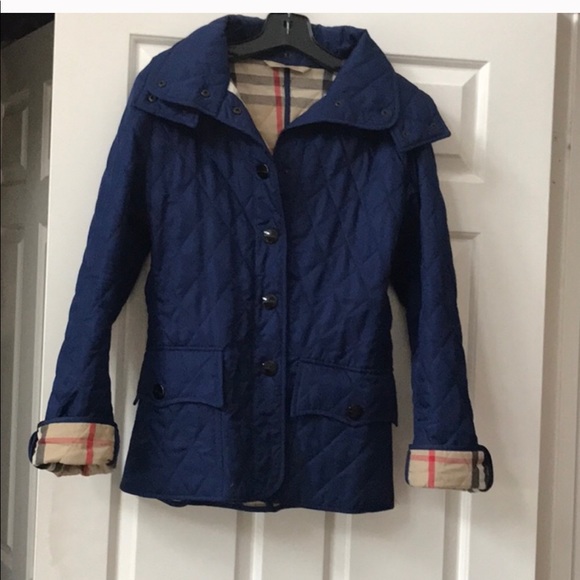 ☃️❄️FINAL SALE Burberry hooded plaid quilted coat